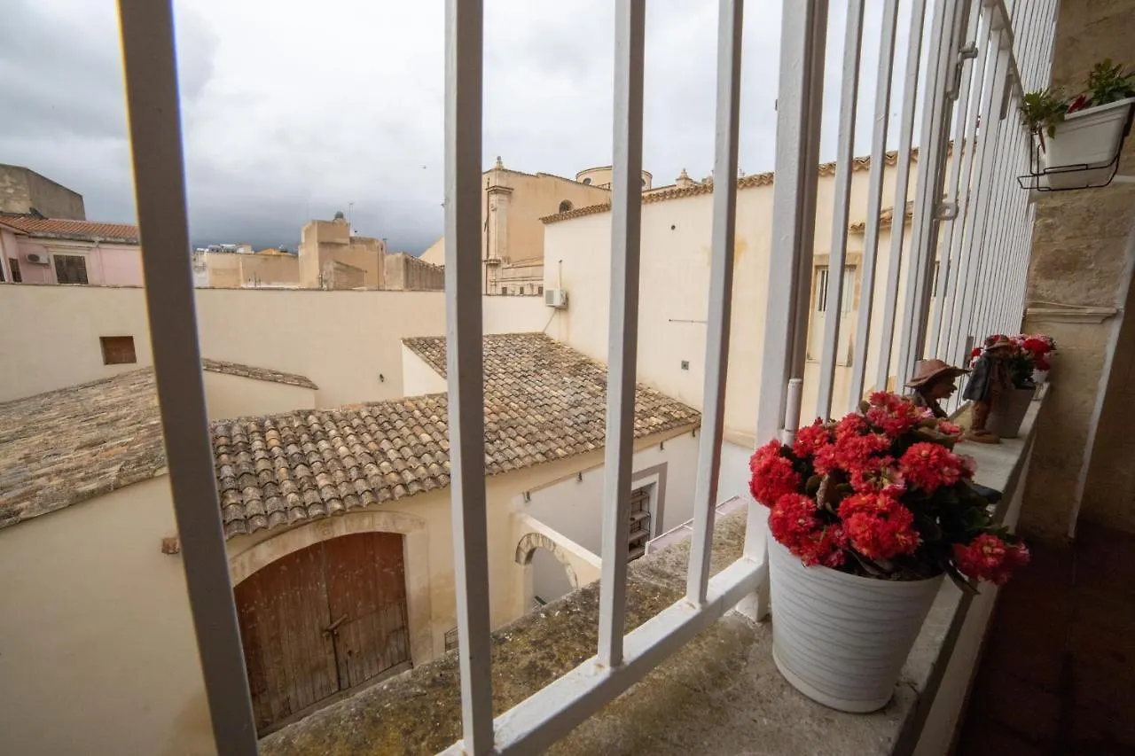 B&B Palazzo Loreto Avola 0*,  Italia