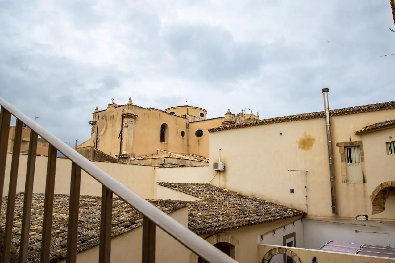 B&B Palazzo Loreto Avola Bed & Breakfast
